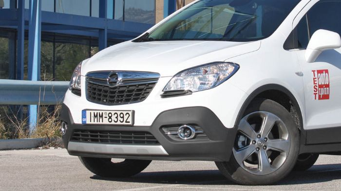 Το Mokka αισθητικά ακολουθεί το family look της Opel, σε ένα μυώδες συνολικά αμάξωμα. 
