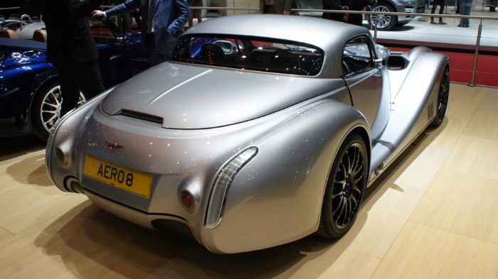 Αναφορικά με τον κινητήρα του νέου Morgan Aero 8, προέρχεται και αυτός από την BMW και πρόκειται για ένα ατμοσφαιρικό σύνολο 4,8 λτ. V8 με απόδοση 371