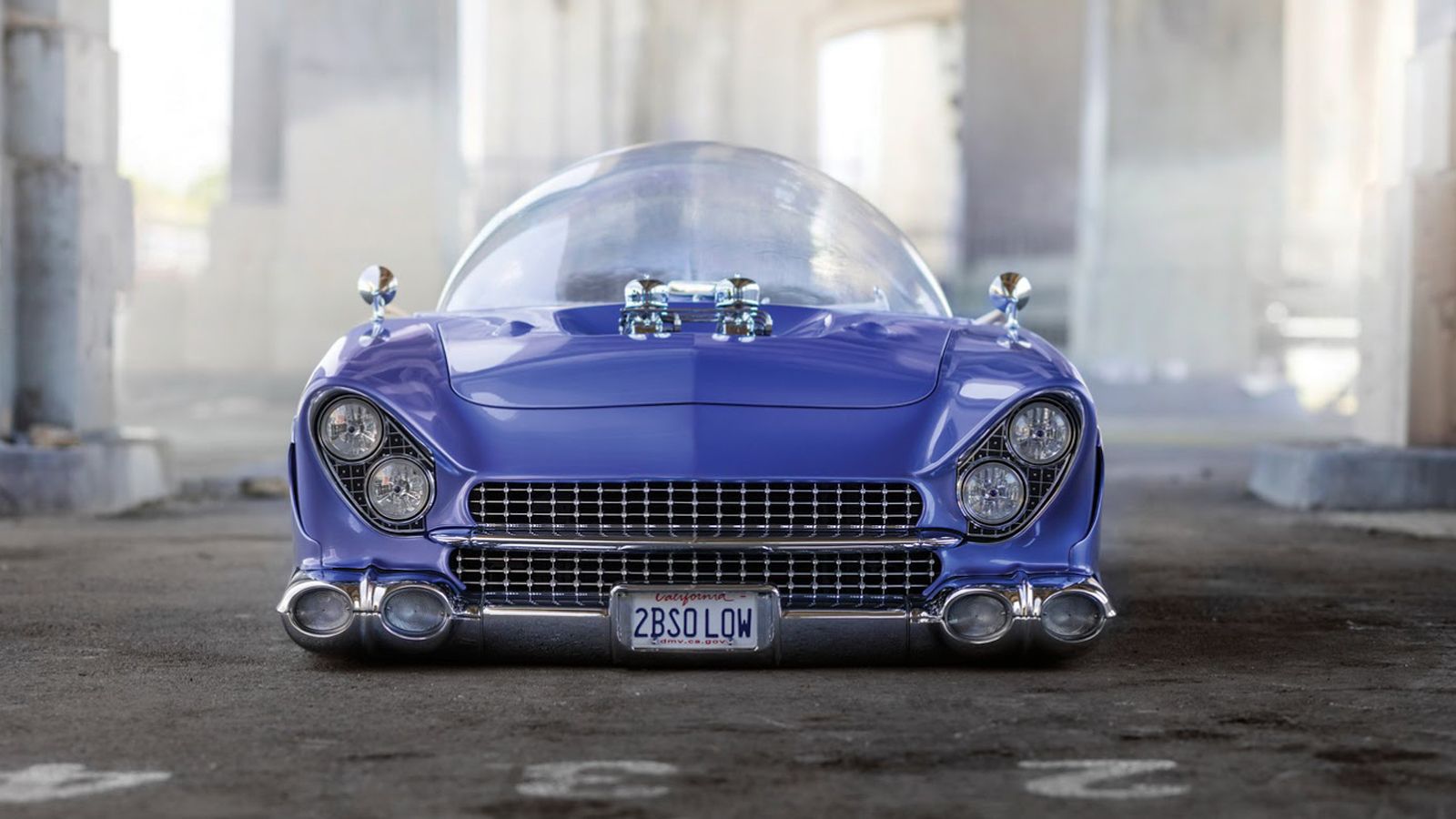 Εντυπωσιακό αν μη τί άλλο το custom made Ford του 1955.