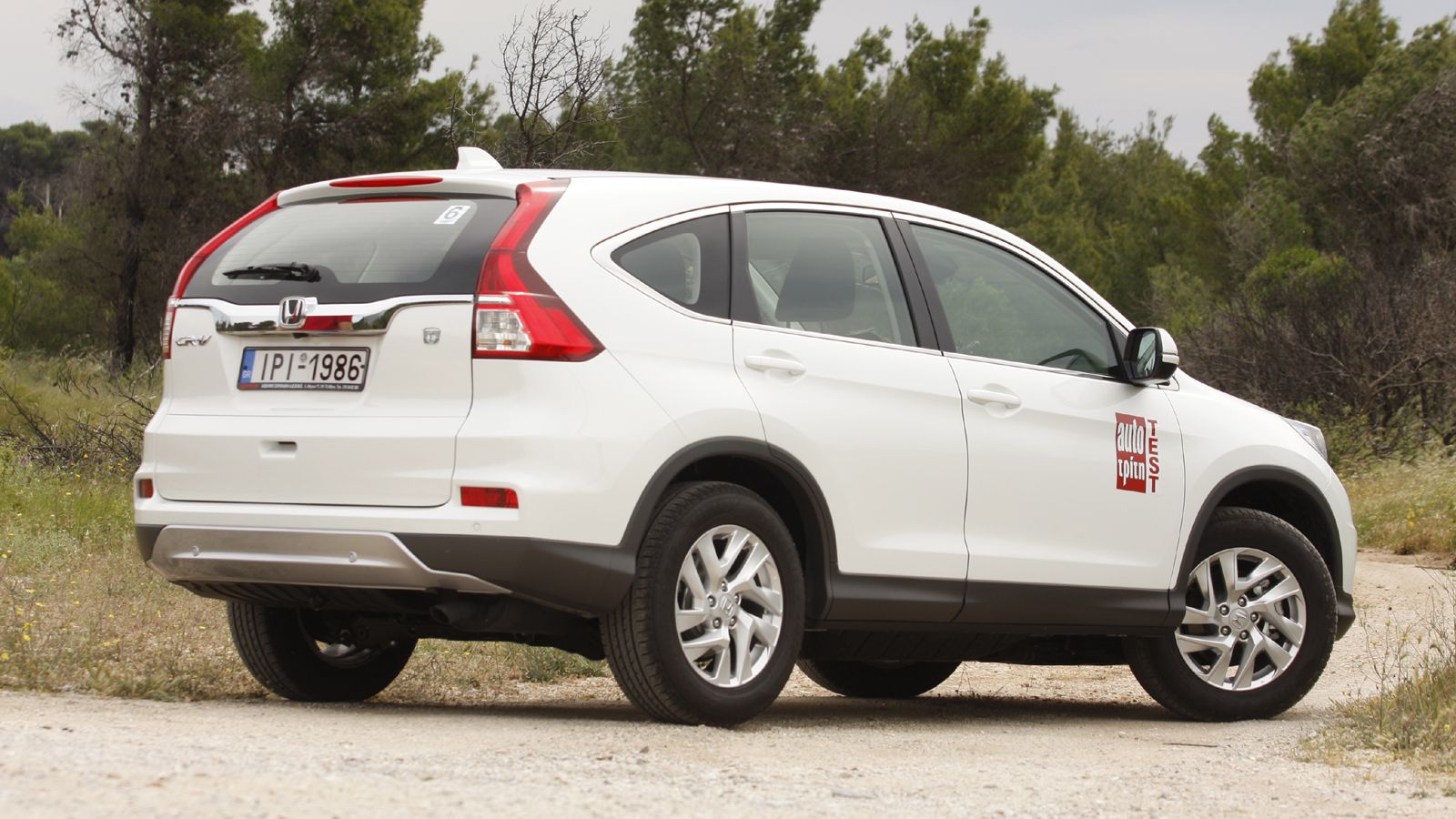 Το ανανεωμένο Honda CR-V 1,6 i-DTEC 160 PS είναι ένα πολύ καλό πακέτο που συνδυάζει επιτυχημένα τη δύναμη και τις επιδόσεις, με ένα από τα πιο ευρύχωρ