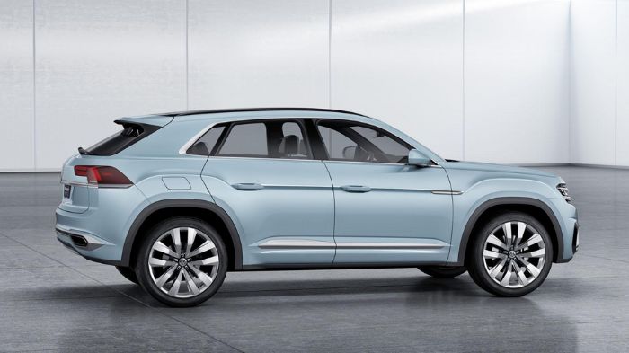 Το 4x4 plug-in υβριδικό πρωτότυπο όχημα παίρνει κίνηση από ένα V6 σύνολο βενζίνης 3,6 λτ. και δύο ηλεκτρικούς κινητήρες, με τη συνδυαστική απόδοση του