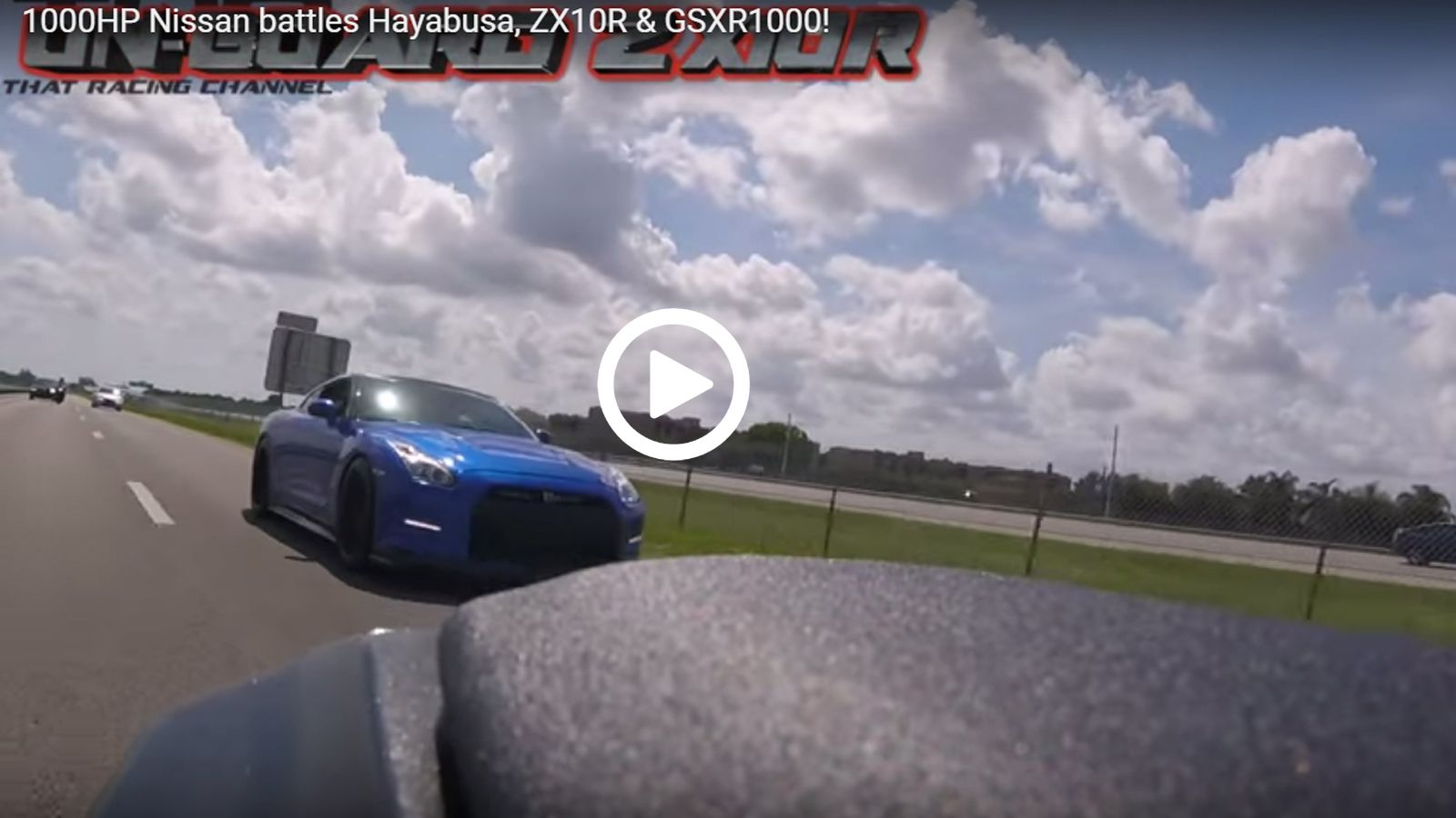Nissan GT-R vs Μοτοσικλέτες