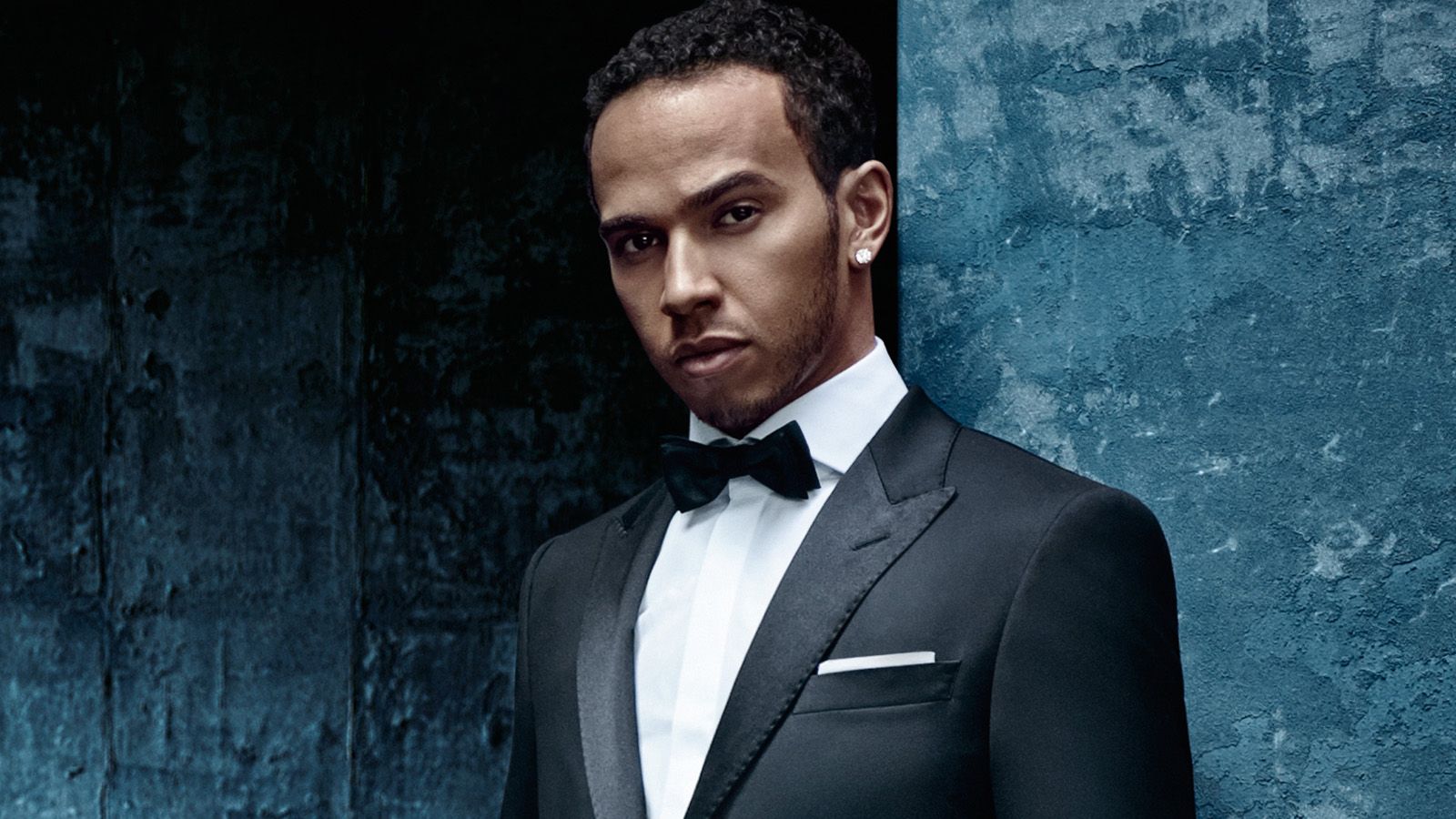 Γιατί προβληματίζεται ο Lewis Hamilton με τις δύο Ferrari;