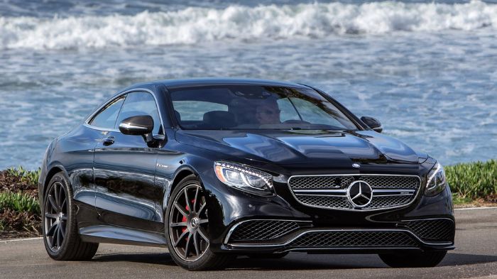 Η Mercedes-Benz S-Class Cabriolet θα στηρίζεται στην S-Class Coupe (φωτό), της οποίας η μεταλλική οροφή θα φύγει, δίνοντας τη θέση της σε μία υφασμάτι