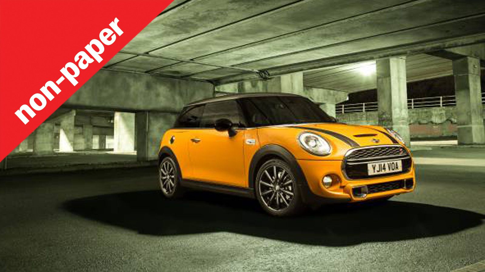 Το νέο Mini ξέφυγε από την απλότητα που χαρακτήρισε το πρώτο μοντέλο, ενώ παράλληλα, λόγω των ακριβών του τιμών, είναι ακριβώς το αντίθετο από ένα «φθ