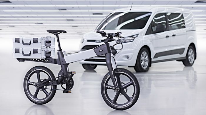 Το MoDe:Pro το έφτιαξε η Ford από μόνη της και απευθύνεται σε επαγγελματίες όπως οι κούριερ, ενώ διπλώνεται ώστε να αποθηκεύεται σε οχήματα όπως το Tr