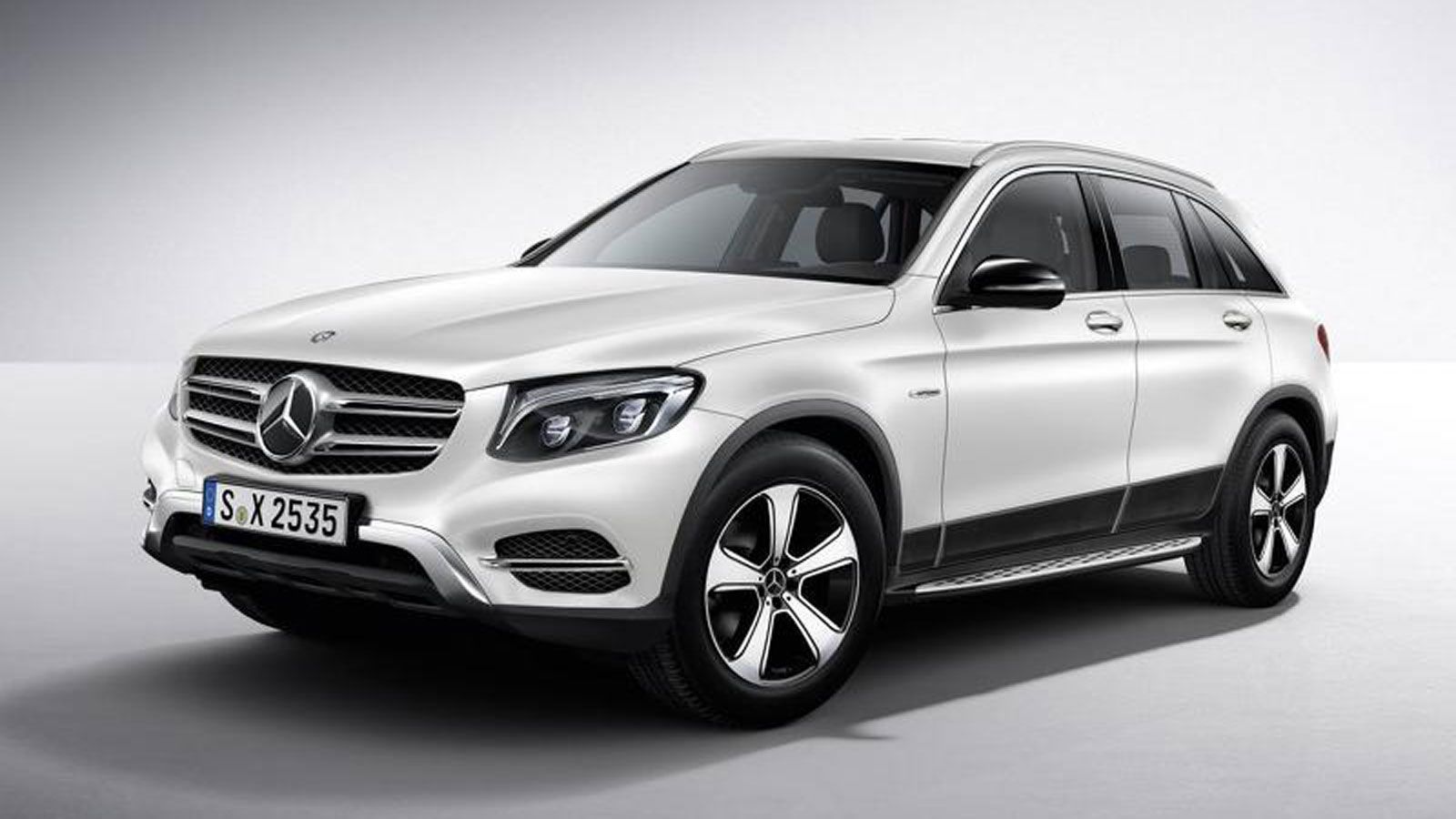 Η Mercedes-Benz στο δεύτερο μισό του 2017 θα βγάλει στην παραγωγή την υδρογονοκίνητη version της GLC, που θα την ονομάζει GLC F-CELL.