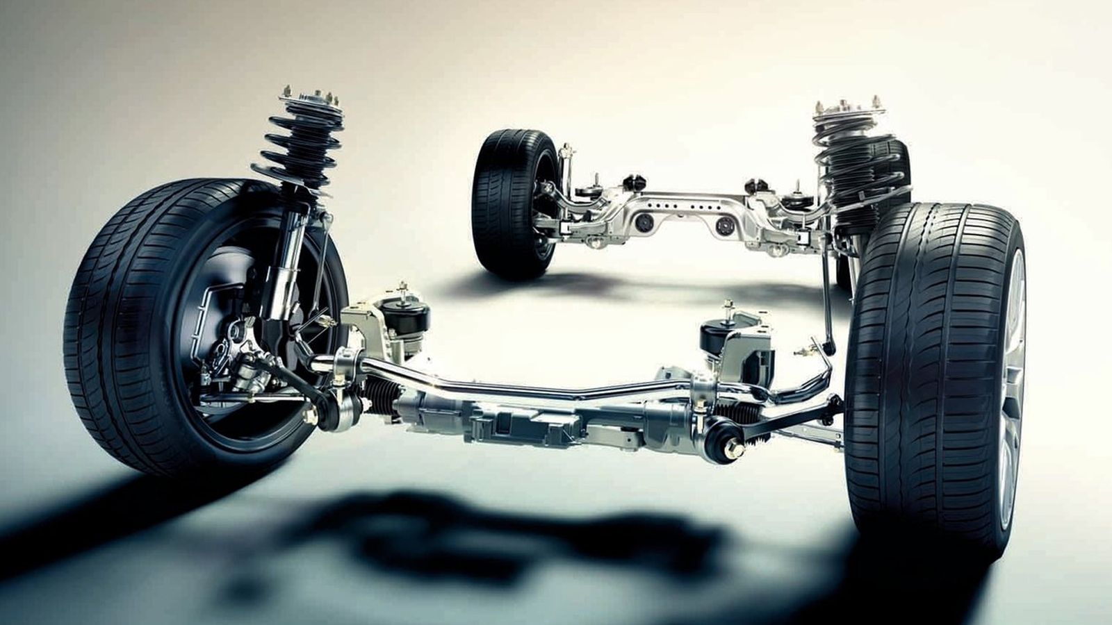 Για τη Mustang η Ford ετοίμασε μια νέα πλατφόρμα με τον κωδικό «S550», με νέα πίσω ανεξάρτητη ανάρτηση, αλλά και μια επίσης νέα εμπρόσθια ανάρτηση με 