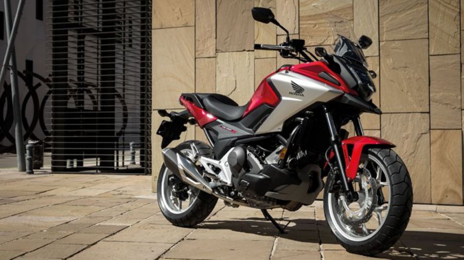 EICMA 2015: Ανανεωμένο Honda NC750X