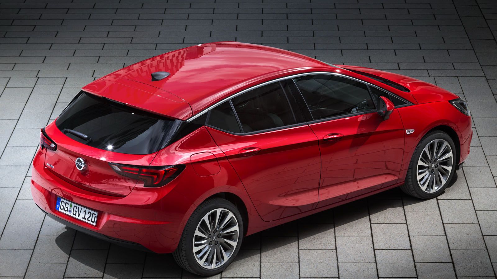 Βασική επιλογή ο 1.600αρης CDTi απόδοσης 95 ίππων, καθώς και ο 1.000αρης Ecotec βενζίνης των 105 ίππων