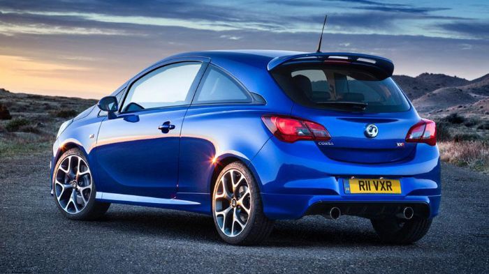Κάτω από το καπό του «hot» μικρού της Opel βρίσκεται ο 1.600άρης, 4κύλινδρος κινητήρας βενζίνης της Opel, που για την περίσταση έχει απόδοση 210 ίππου