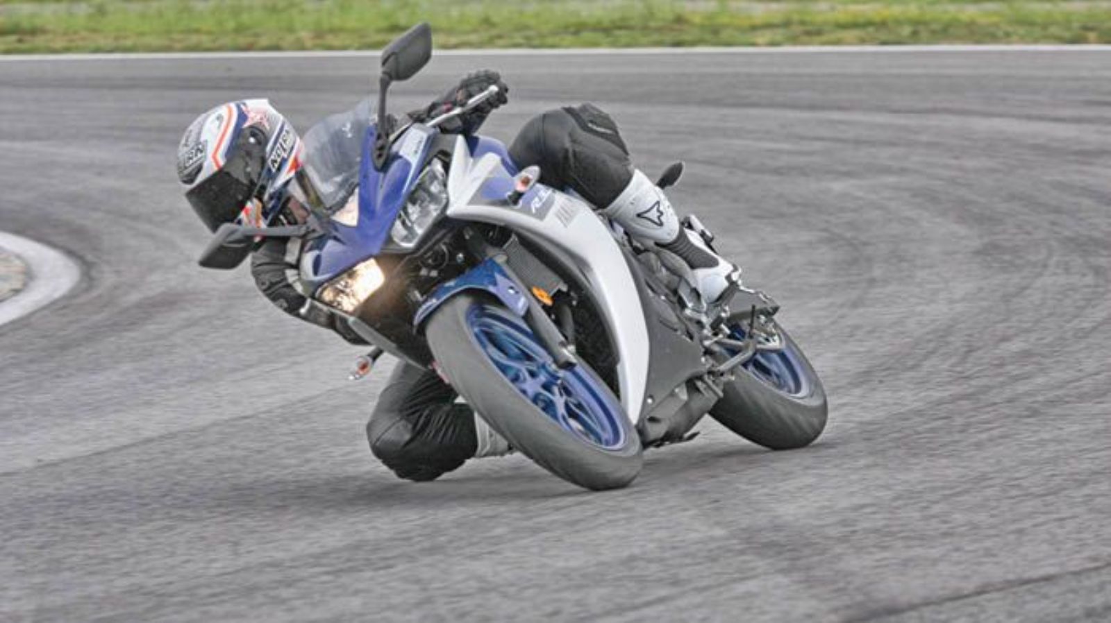 Οδηγούμε: Yamaha YZF-R3