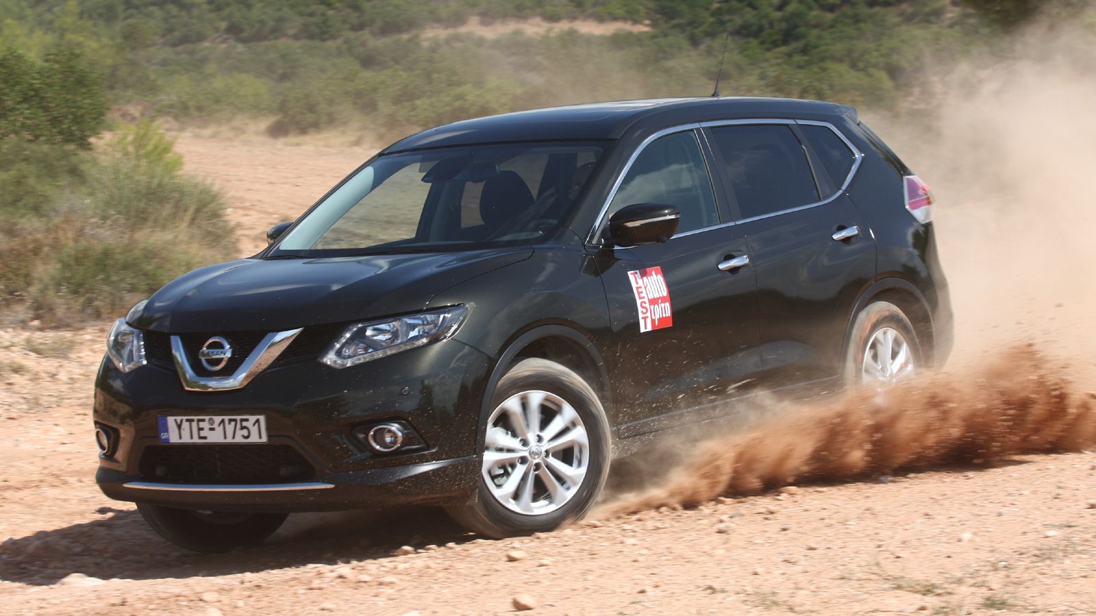 Στην 3η του γενιά το Nissan X-Trail ενσωματώνει το τελευταίας γενιάς σύστημα τετρακίνησης ALL MODE 4x4-i και τίποτε δεν του στέκεται εμπόδιο.