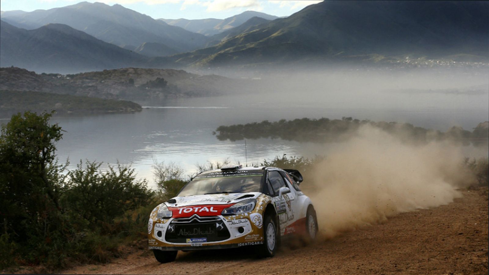 Κοντά στην πρώτη του νίκη στο WRC βρίσκεται ο Kris Meeke, καθώς μπαίνει σήμερα στην τελευταία μέρα του Ράλι Αργεντινής με προβάδισμα 38,6 δλ. από τον