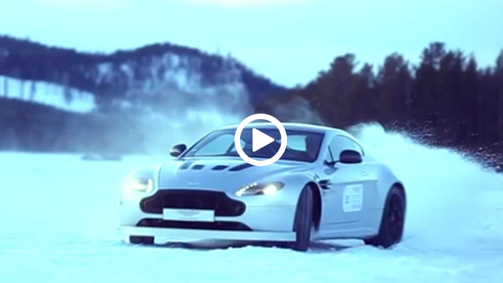 Εξαιρετική η εμπειρία οδήγησης μιας Aston Martin στο χιονισμένο τοπίο της Λαπωνίας