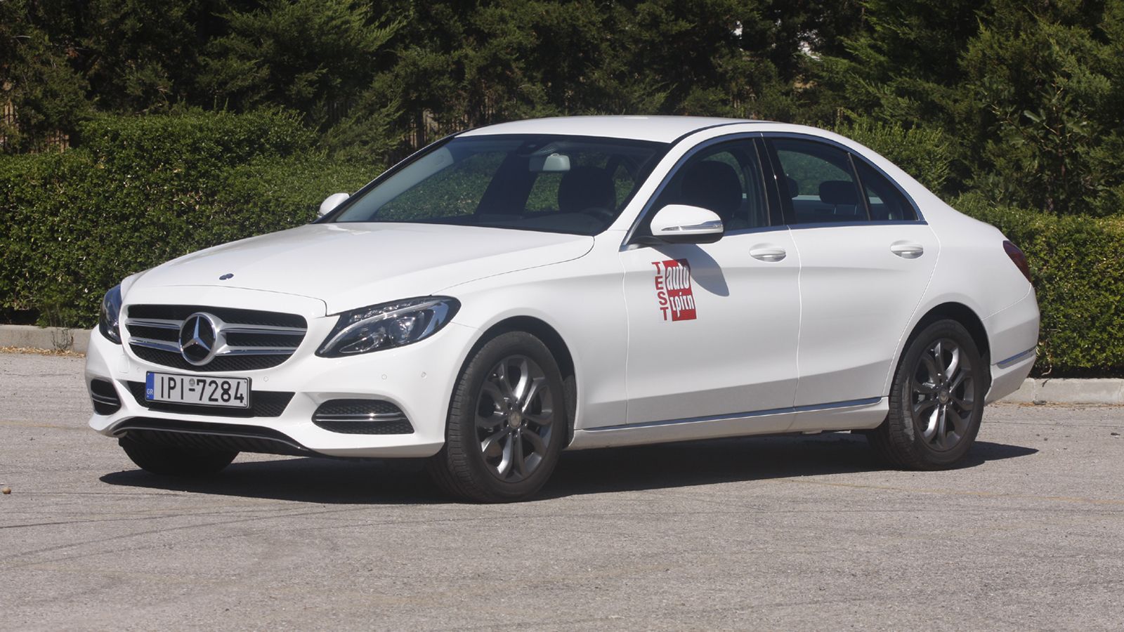 Η C 180 BlueTEC διατηρεί όλα τα τυπικά χαρακτηριστικά της C-Class.