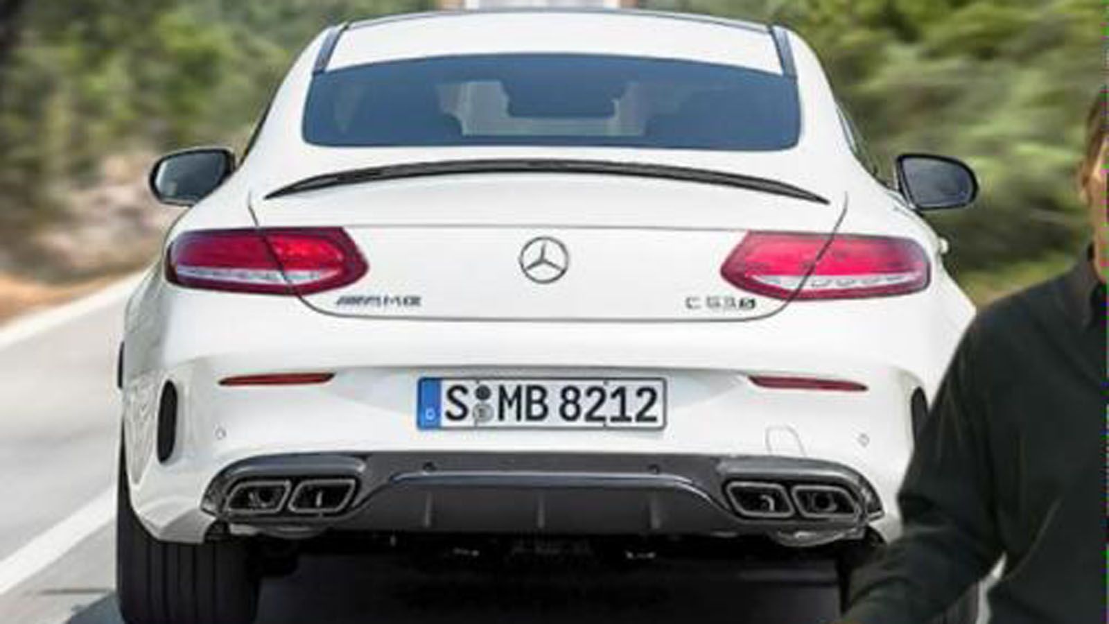 Για την έκδοση S θα αποδίδει 510 ίππους και 698 Nm ροπής και η μετάδοση θα επιτυγχάνεται μέσω ενός επτατάχυτου κιβώτιου AMG SPEEDSHIFT MCT