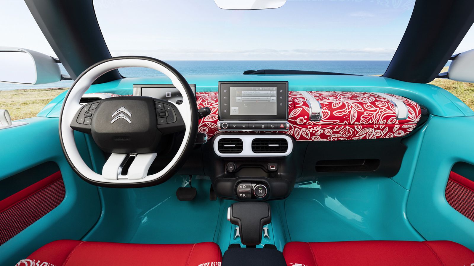 Το εσωτερικό του γαλλικού πρωτότυπου είναι μοντέρνο και... χαρούμενο.