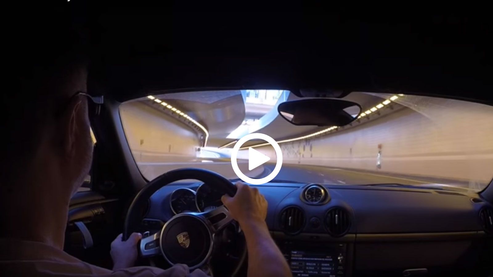 Μια Porsche Cayman R