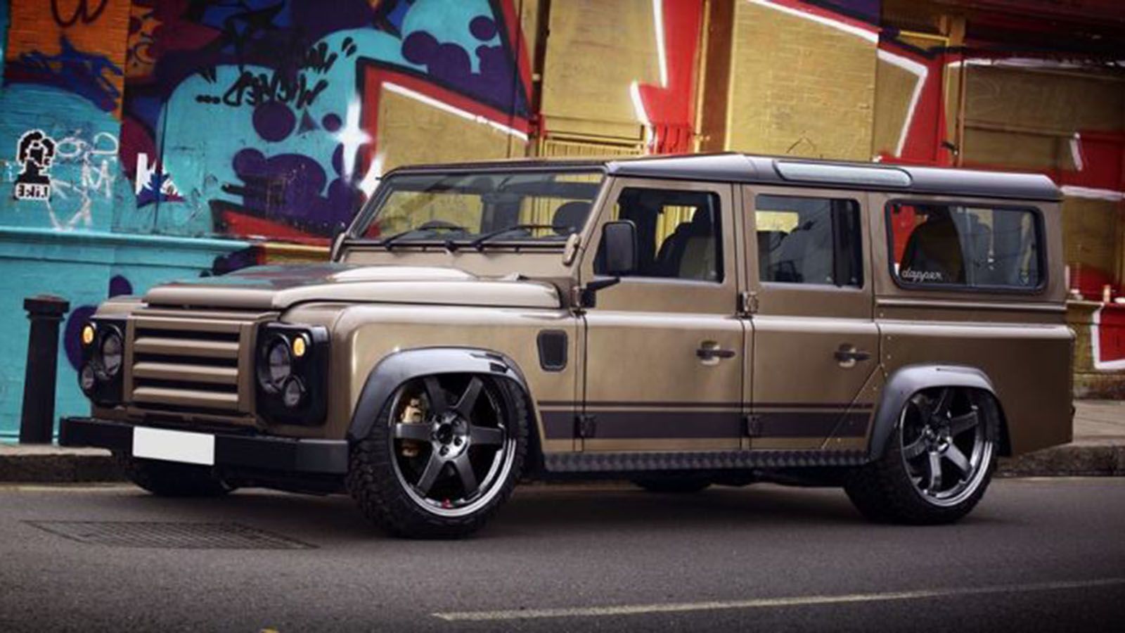 Land Rover Defender