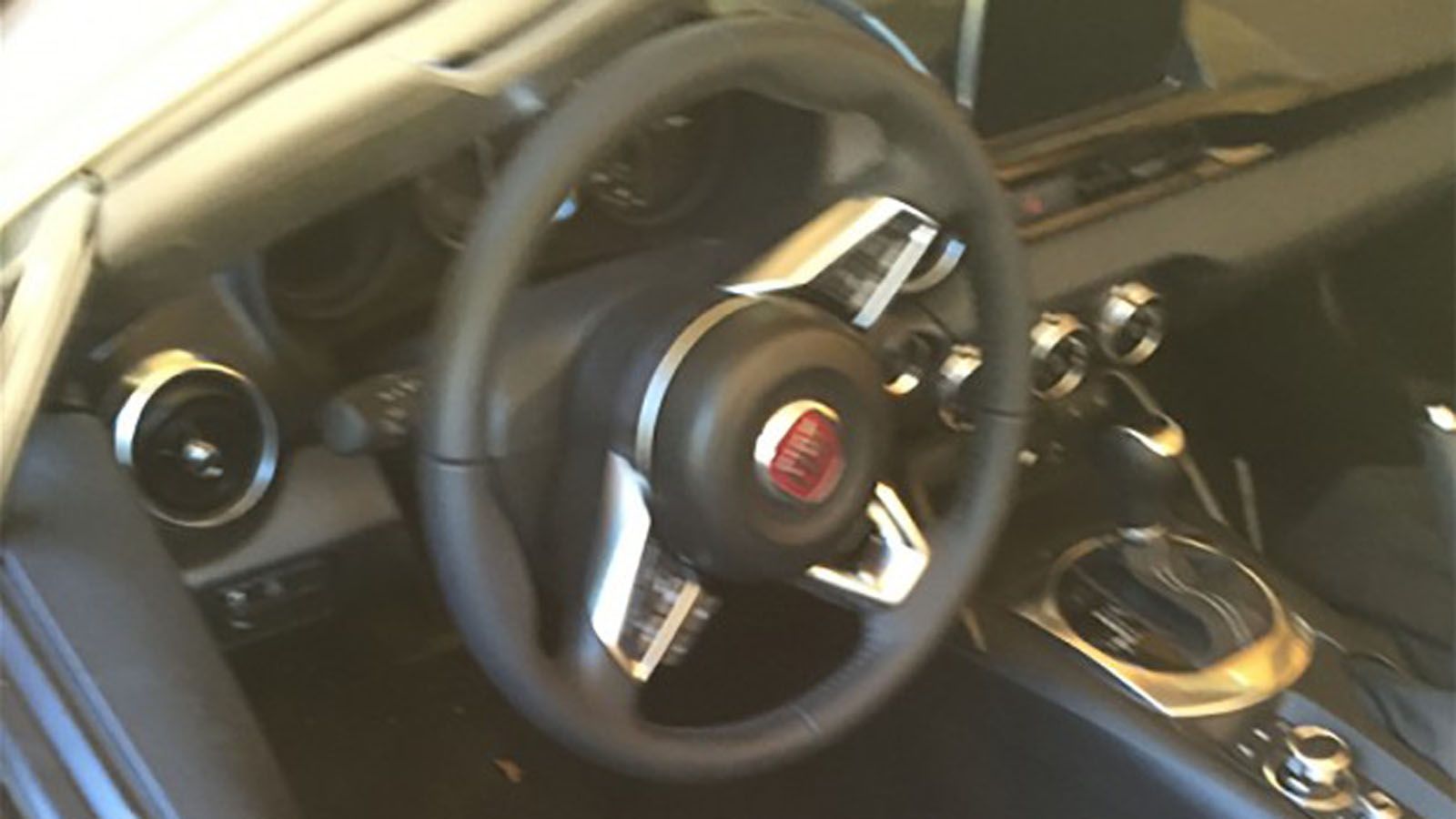 Κακή η εικόνα από το εσωτερικό. Δεν μπορούμε να βγάλουμε και πολλά συμπεράσματα.