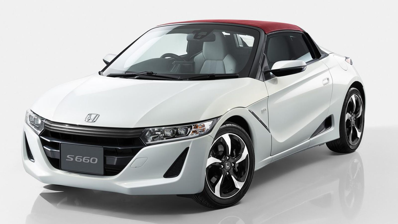 Το Honda S660 έκανε και επισήμως την εμφάνισή του στην ιαπωνική αγορά καιαυτή είναι η πρώτη του εικόνα.