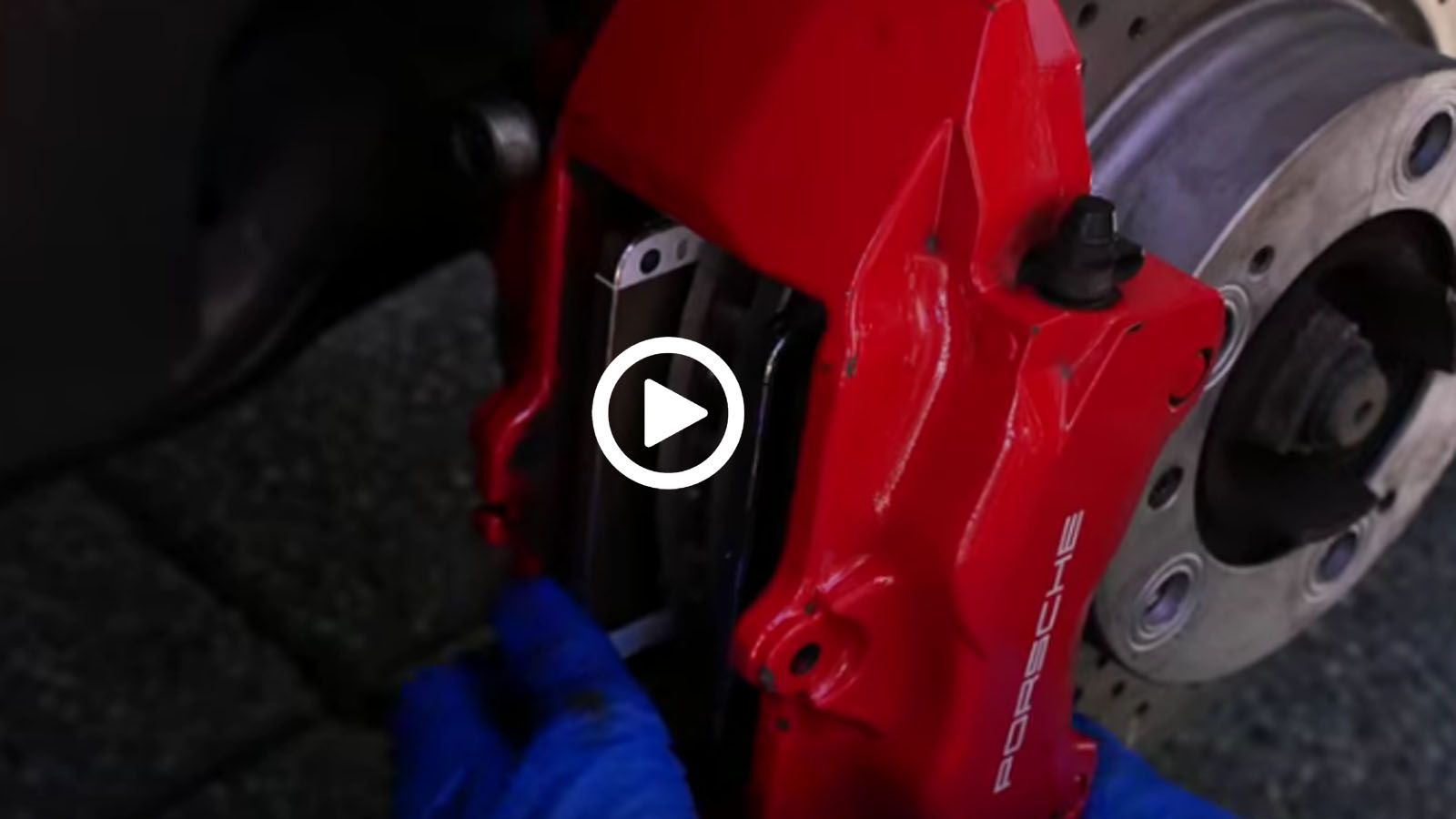 Η Apple έχει διάφορα προϊόντα αλλά πλέον μπορούμε να πούμε πως έχει και τακάκια φρένων. Τα iBrakes!