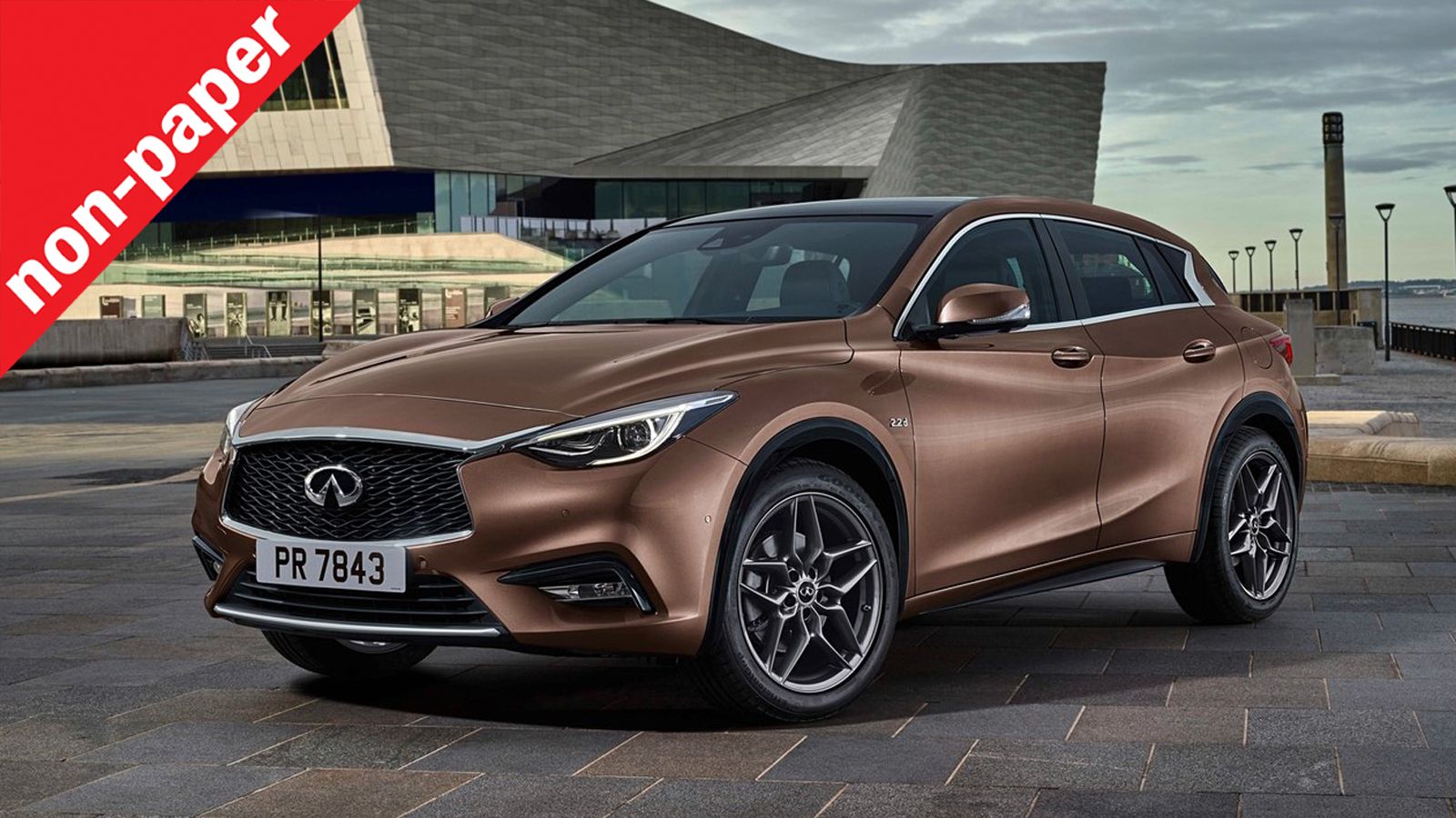 Με πάτωμα και κινητήρες από την Mercedes A-Class και κατασκευή στην Ευρώπη, το νέο Infiniti Q30 έρχεται με ιαπωνική φιλοσοφία, αλλά με γερμανικά γονίδ