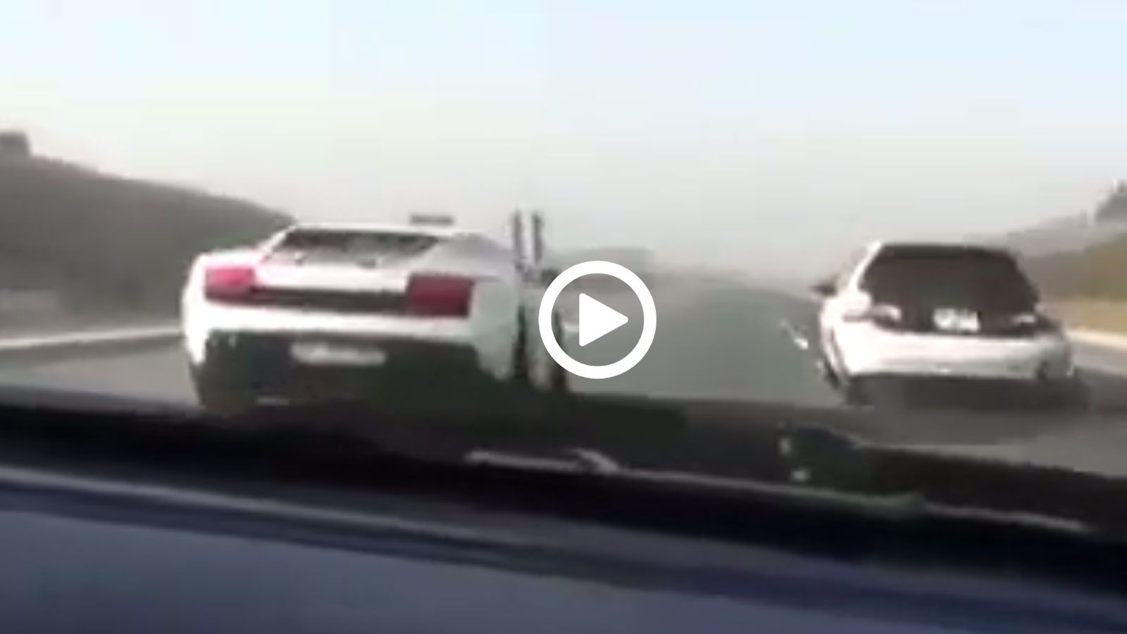 Lambo τρώει κολόνες από Honda