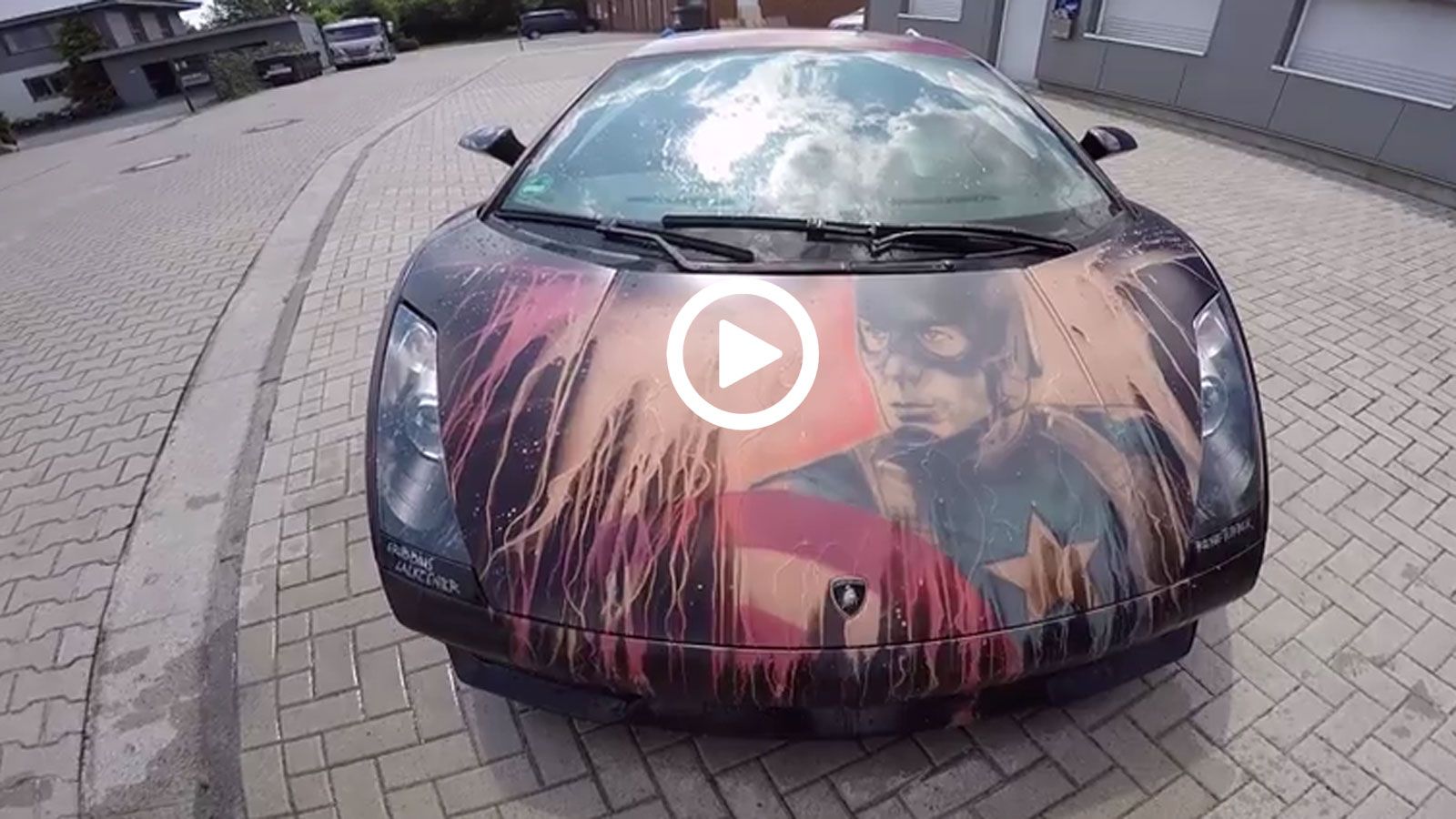 Lambo αλλάζει χρώμα