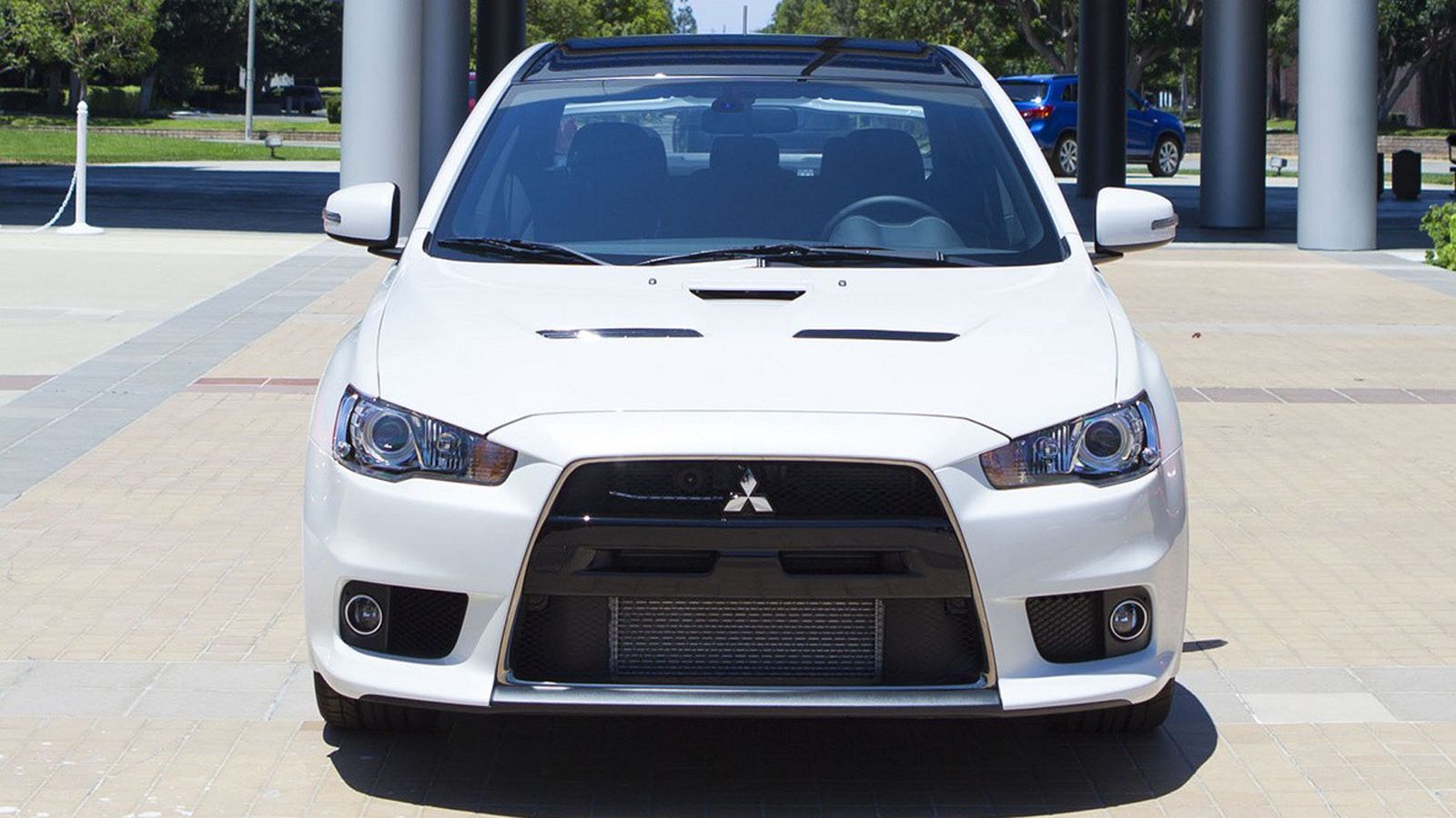 Δεν υπάρχουν αισθητικέ διαφορές στην έκδοση Final Edition.