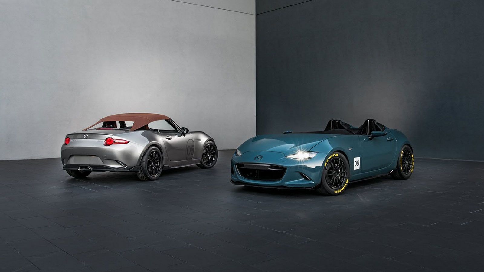 Αυτά τα δυο πρωτότυπα μοντέλα θα παρουσιάσει η Mazda στην έκθεση της SEMA. 
