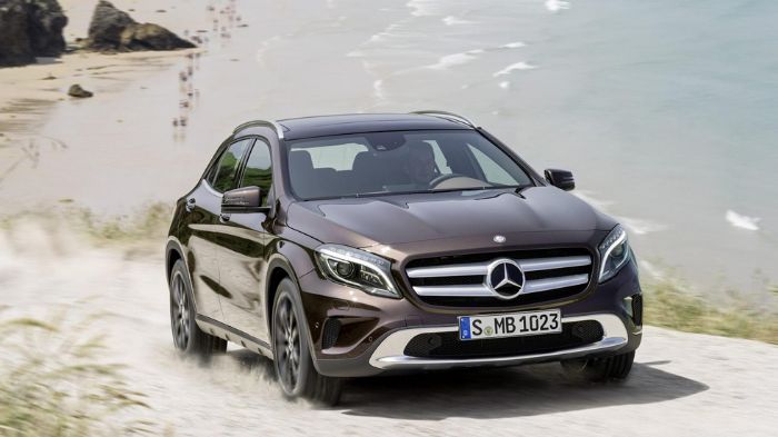 Σε πρόσφατη συνέντευξή του, ο CEO της Daimler, Dr. Dieter Zetsche, είπε πως δεν σκέφτονται ένα μικρότερο crossover από την GLA (φωτό), ούτε ένα όχημα 