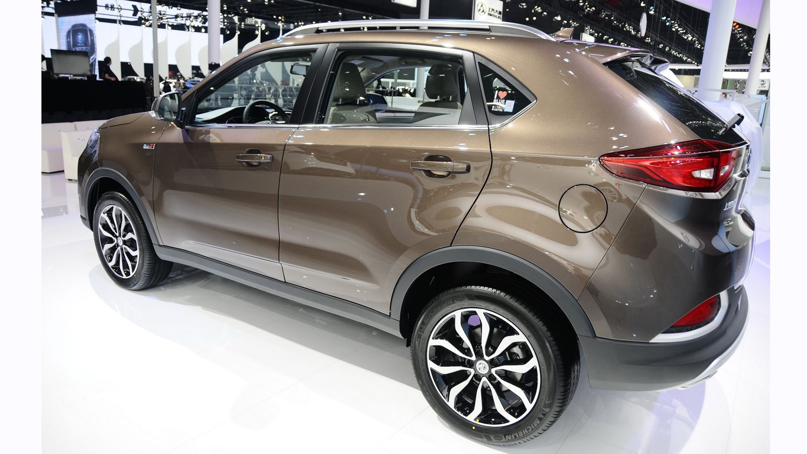 Στην κινέζικη εκδοχή του, το MG GS φέρει turbo σύνολα 1,5 & 2,0 λτ. απόδοσης 168 και 220 ίππων, αντίστοιχα, ενώ προσφέρει την επιλογή για 4κίνητη έκδο