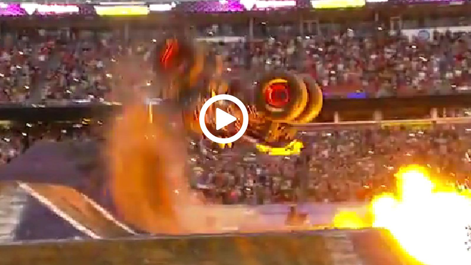 Απίστευτο άλμα από monstertruck
