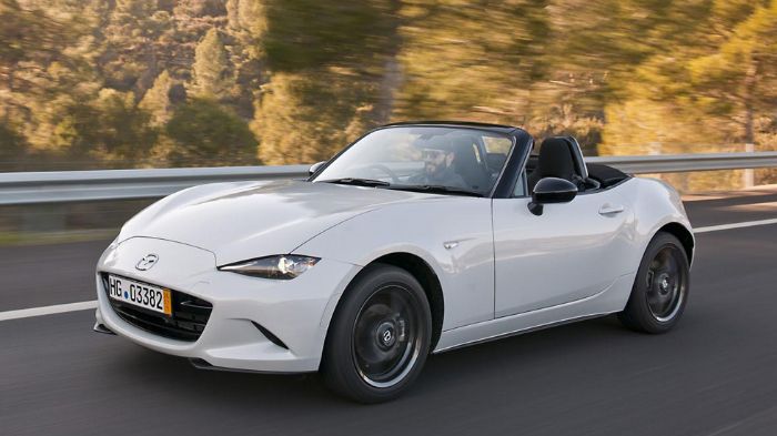 Στη βασική του έκδοση, το νέο MX-5 εξοπλίζεται με το σύνολο βενζίνης 1.5 SKYACTIV-G, το οποίο έχει ισχύ 131 ίππων, ενώ η προσφερόμενη ροπή ανέρχεται σ