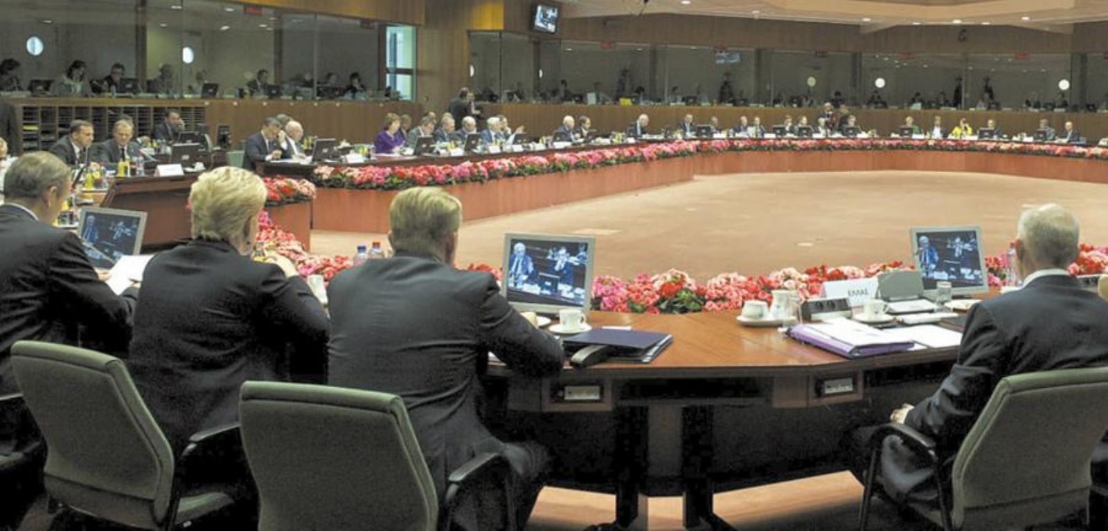 Προς έκτακτο Eurogroup για την Ελλάδα 