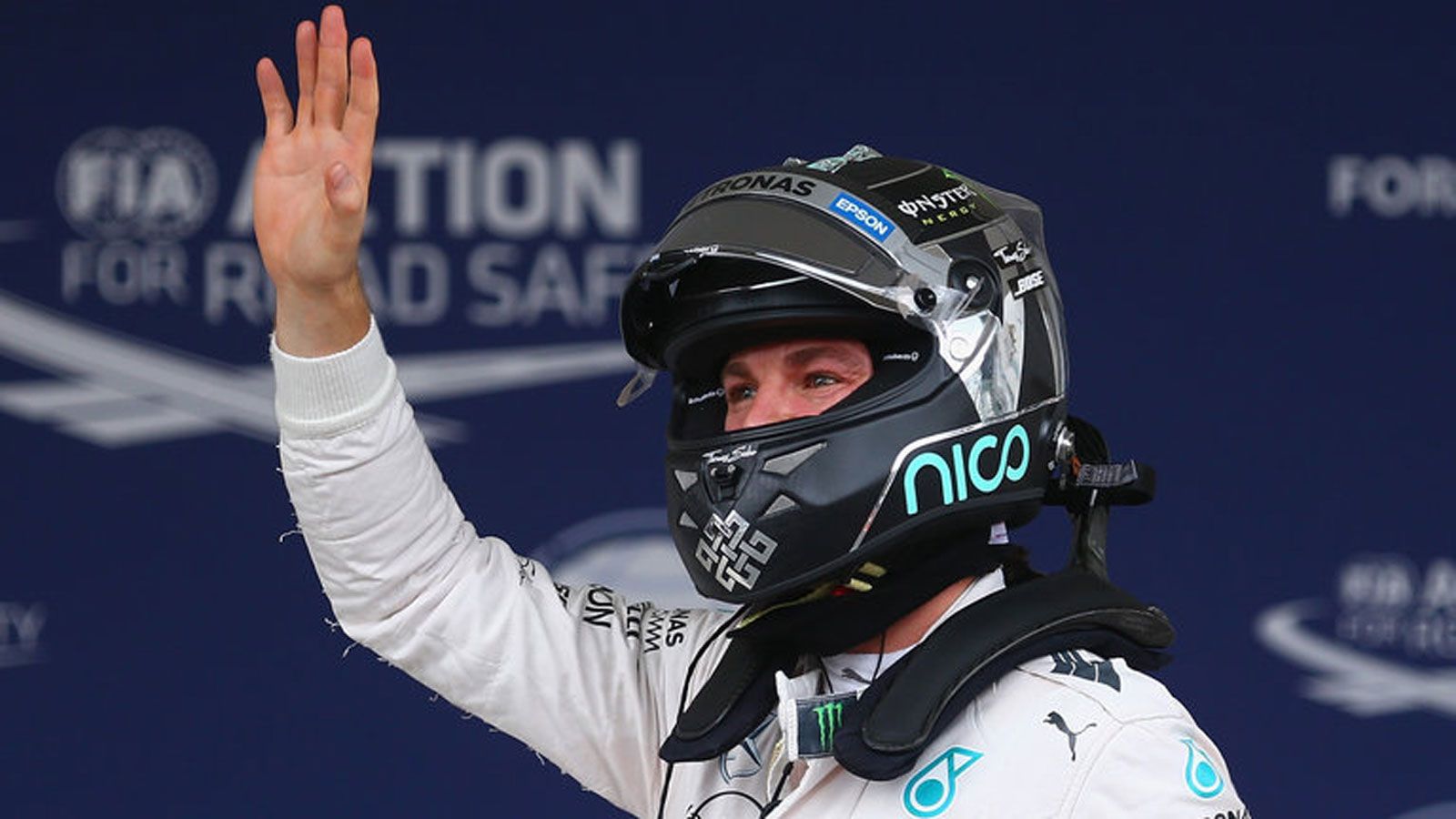 O Rosberg εκμεταλλεύτηκε πλήρως τη πρώτη θέση που είχε κερδίσει στα δοκιμαστικά και στέφθηκε νικητής στο Grand Prix του Μεξικό.