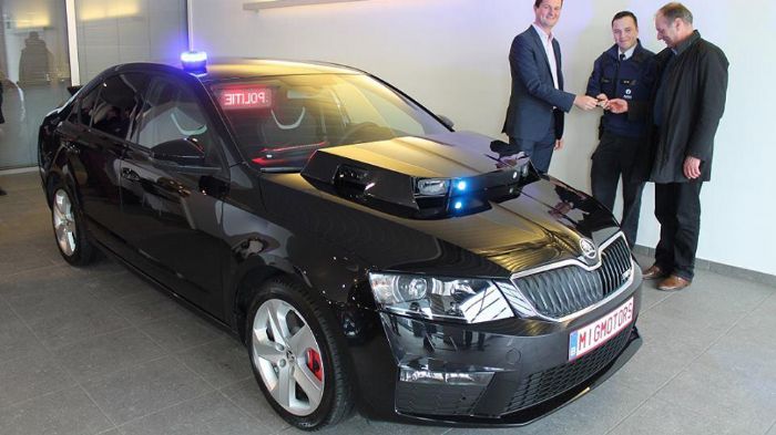 Η αστυνομία του Βελγίου παρέλαβε μια Skoda Octavia vRS με σύστημα ANPR, το οποία καταγράφει την πινακίδα ενός οχήματος και ανατρέχει σε βάσεις δεδομέν