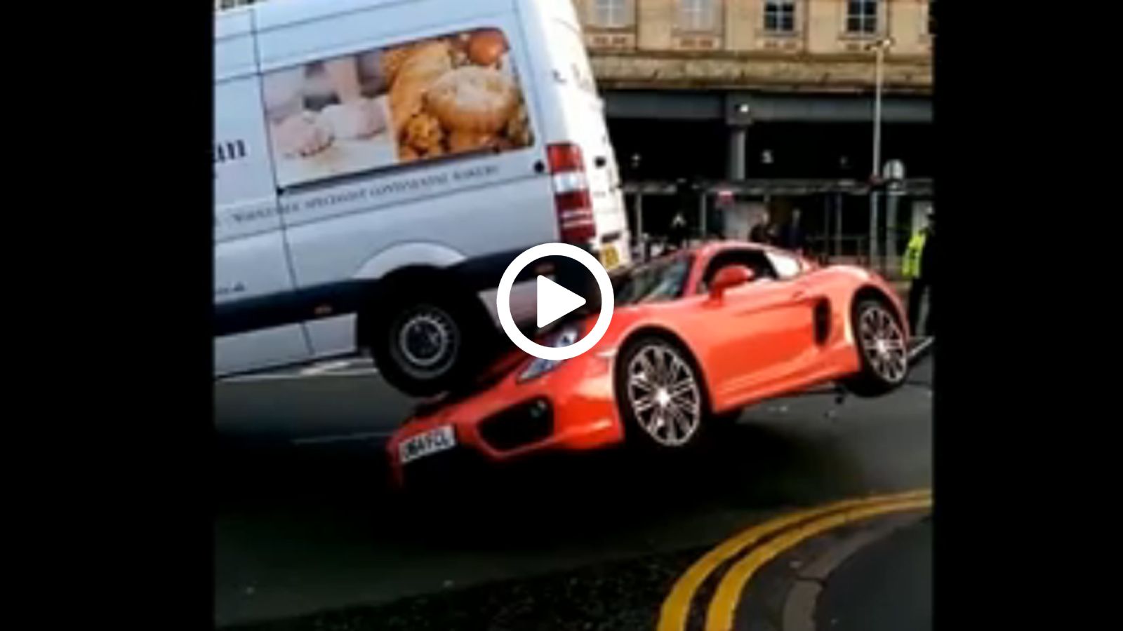 Η καταστροφή μιας Cayman