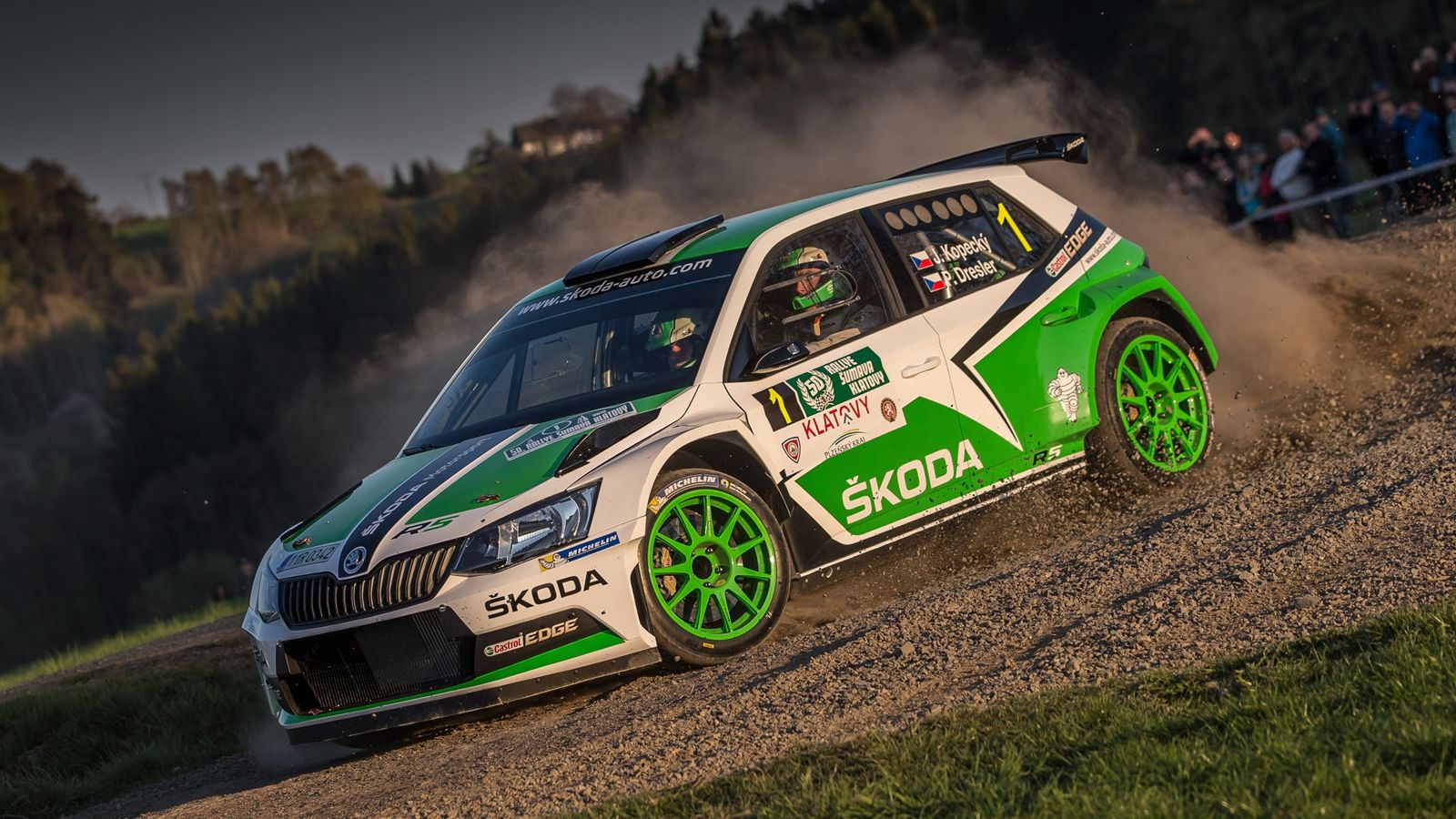 Στην 50η επέτειο του Ράλι Sumava Klatovy, η νέα Skoda Fabia R5 έκανε το αγωνιστικό της ντεμπούτο και σημείωσε τον ταχύτερο χρόνο στις 11 από τις 12 ει