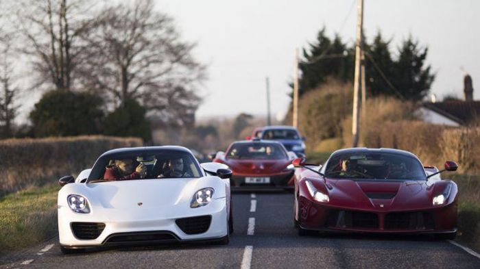 Ο κος Paul Bailey είναι ένας αξιοζήλευτος συλλέκτης αυτοκινήτων, καθώς –μεταξύ άλλων- έχει στην κατοχή του το κορυφαίο τρίο των τελευταίων super