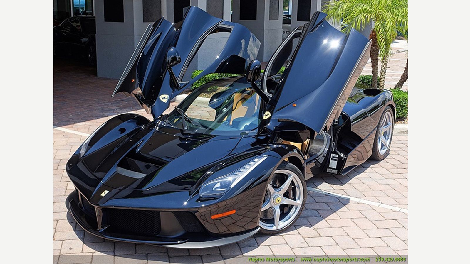 Η LaFerrari που πωλείται προς 5.000.000 δολάρια.