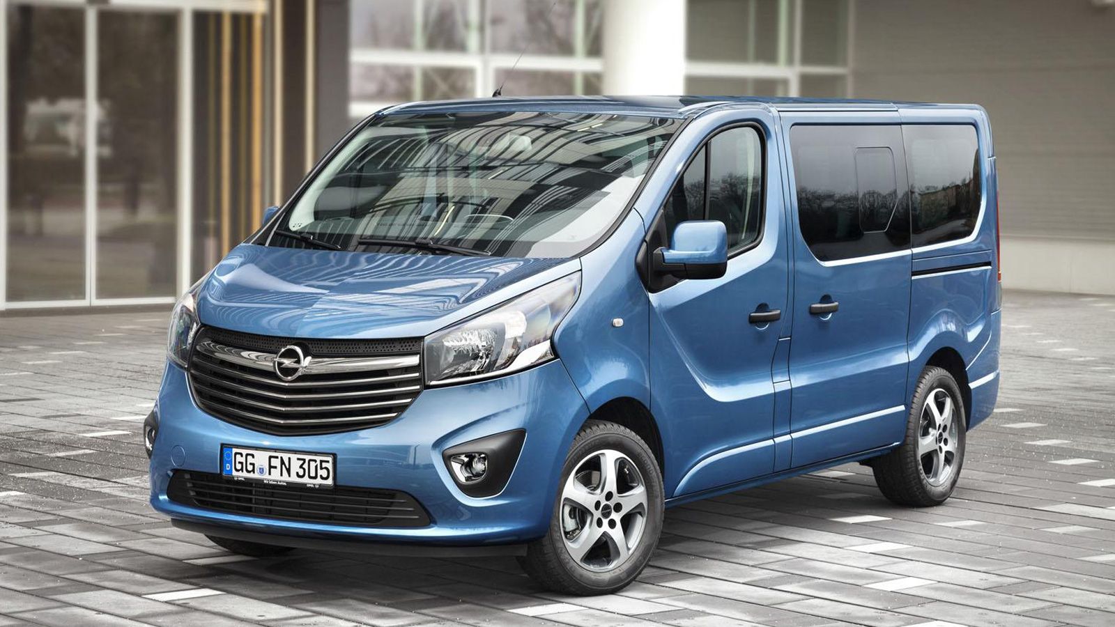Για μερακλήδες επαγγελματίες το Vivaro Tourer Pack