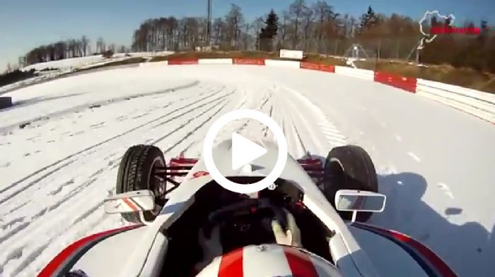 Αν η πίστα του Nurburgring είναι απαιτητική, φανταστείτε τις δεξιότητες που χρειάζεται η βόλτα με την άσφαλτο καλυμμένη με χιόνι και πάγο
