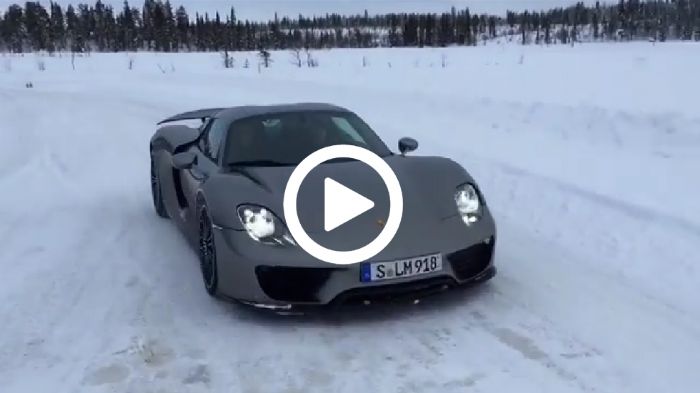 Η Porsche 918 είναι η μόνη τετρακίνητη από το κορυφαία τρίο των υβριδικών supercars (Ferrari LaFerrari & McLaren P1), γεγονός που της δίνει προβάδισμα