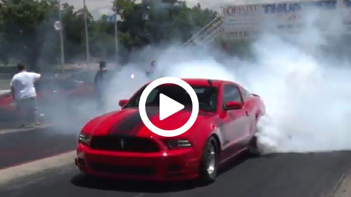 Η τουρμπίνα της Mustang των 1.000 ίππων δουλεύει με πίεση 1,52 bar, βοηθώντας το αλογάκι του μοντέλου να κάνει (ελεγχόμενες) σούζες στα drag race.