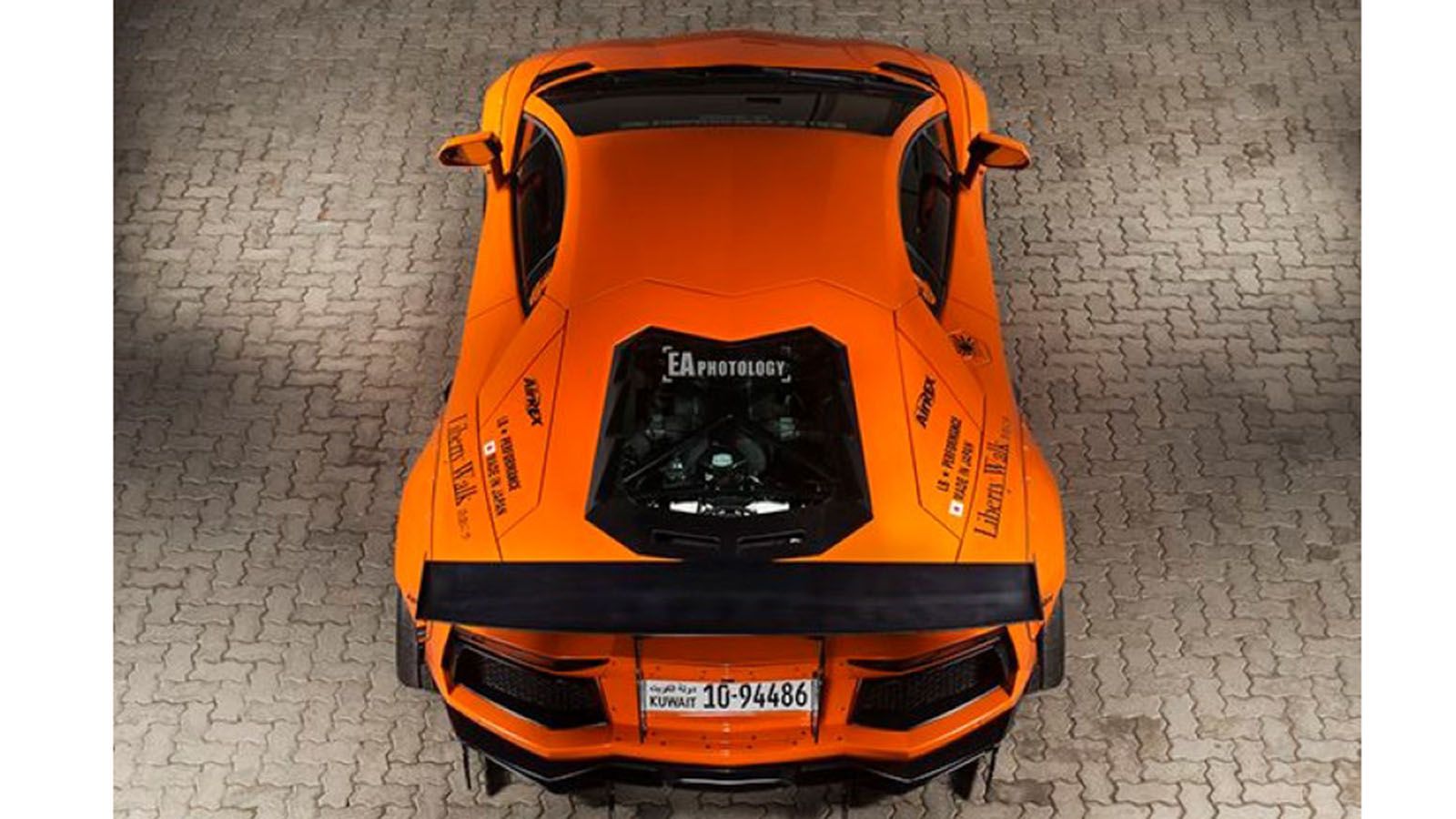 Ιαπωνικές πινελιές σε Aventador 