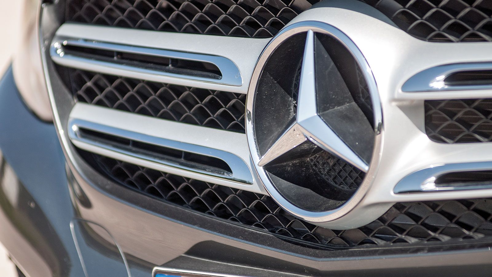 Το αστέρι στη μάσκα της Mercedes GLC.