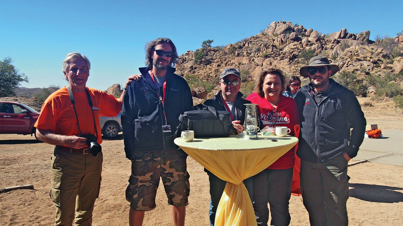 Η ομάδα της ελληνικής αποστολής. Από αριστερά προς τα δεξιά: Κλεάνθης 
Τριανταφυλλίδης (Drive), Νίκος Κουνίτης (4 Tροχοί), Νίκος 
Μερτέκης (Car and 